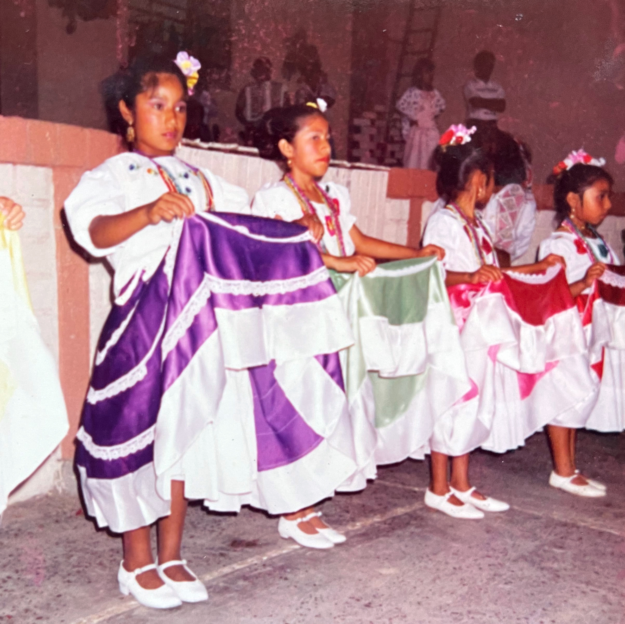 Dirce Flores dancing Campeche